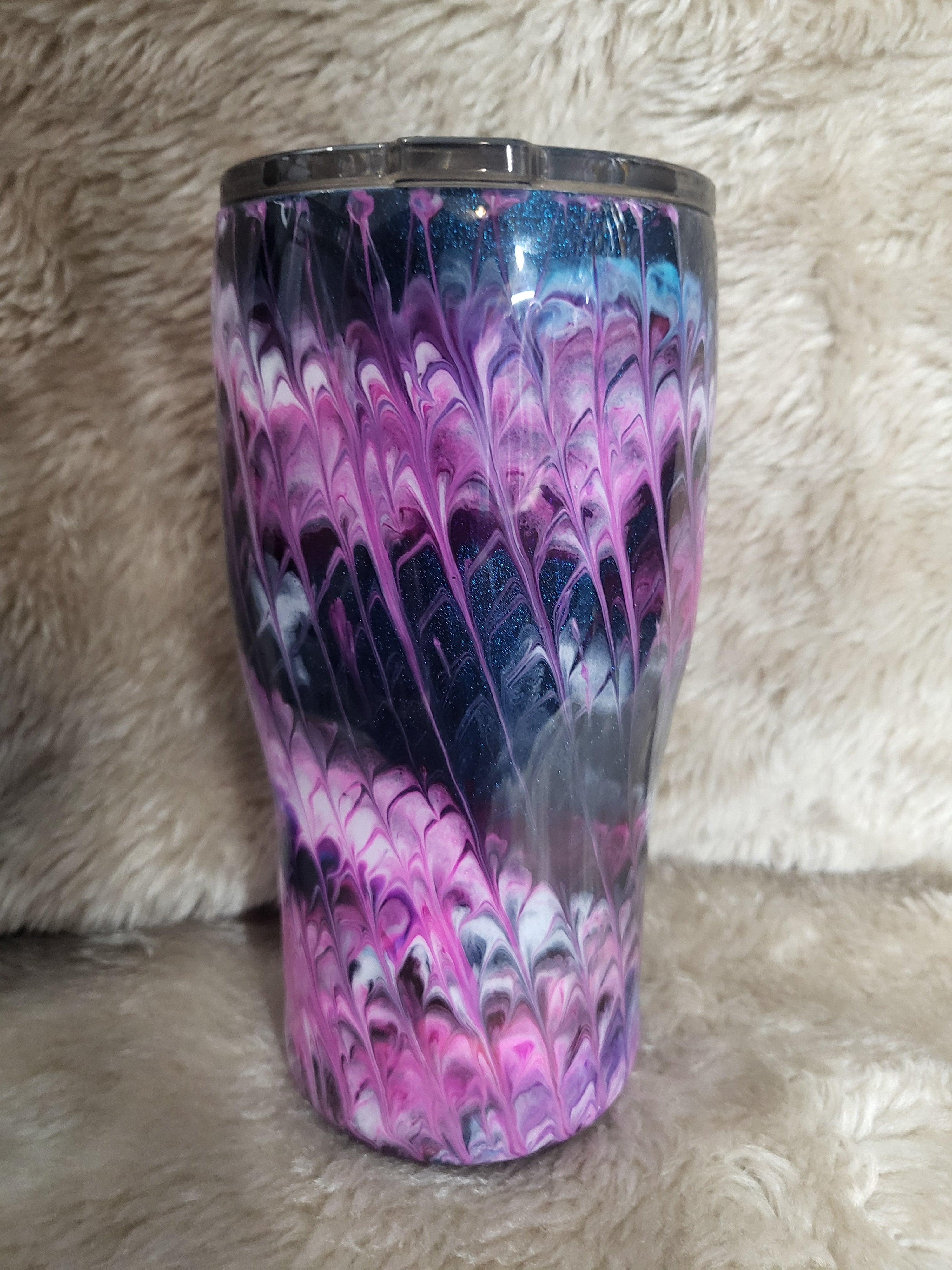 20oz drag and pull designed tumbler.-ready to ship