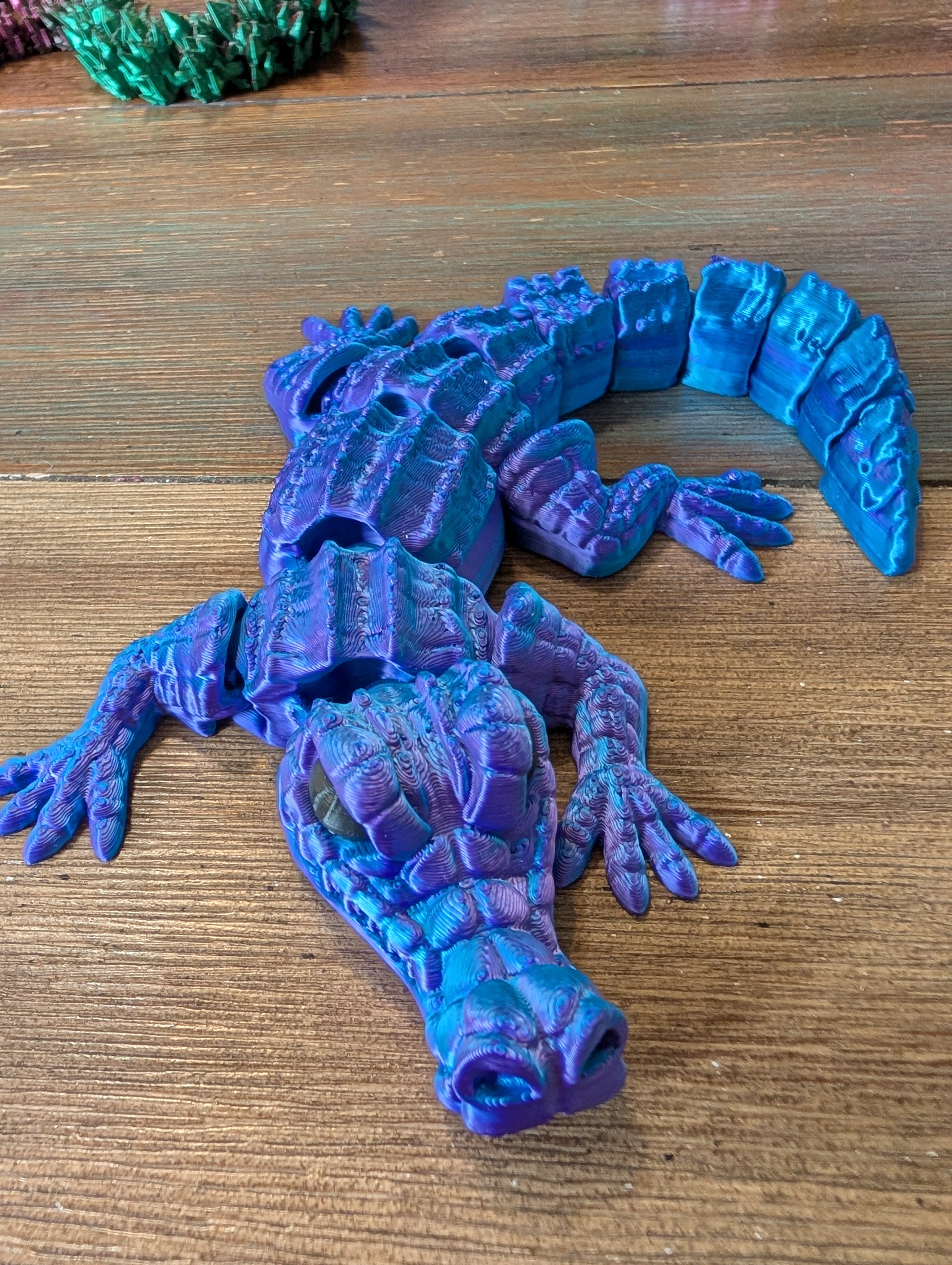 Medium crocodile