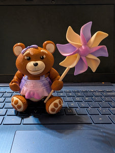 Girl teddy w/pin wheel-3d collection